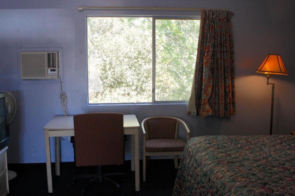 Homestead Motel San Luis Obispo Room photo
